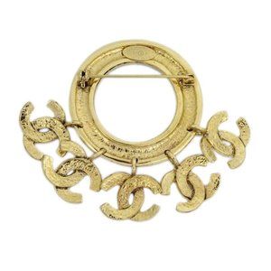 Chanel Brooch Pin Gold